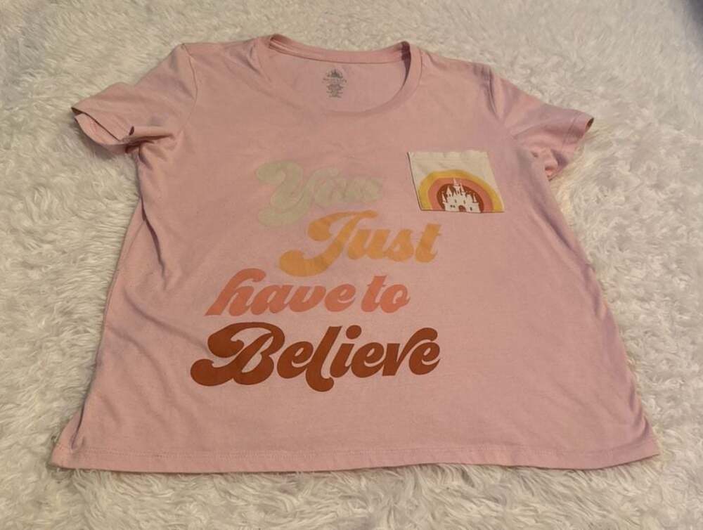 Disney Pink "You Just Have To Believe" Retro Graphic‎ Pocket T-Shirt Medium